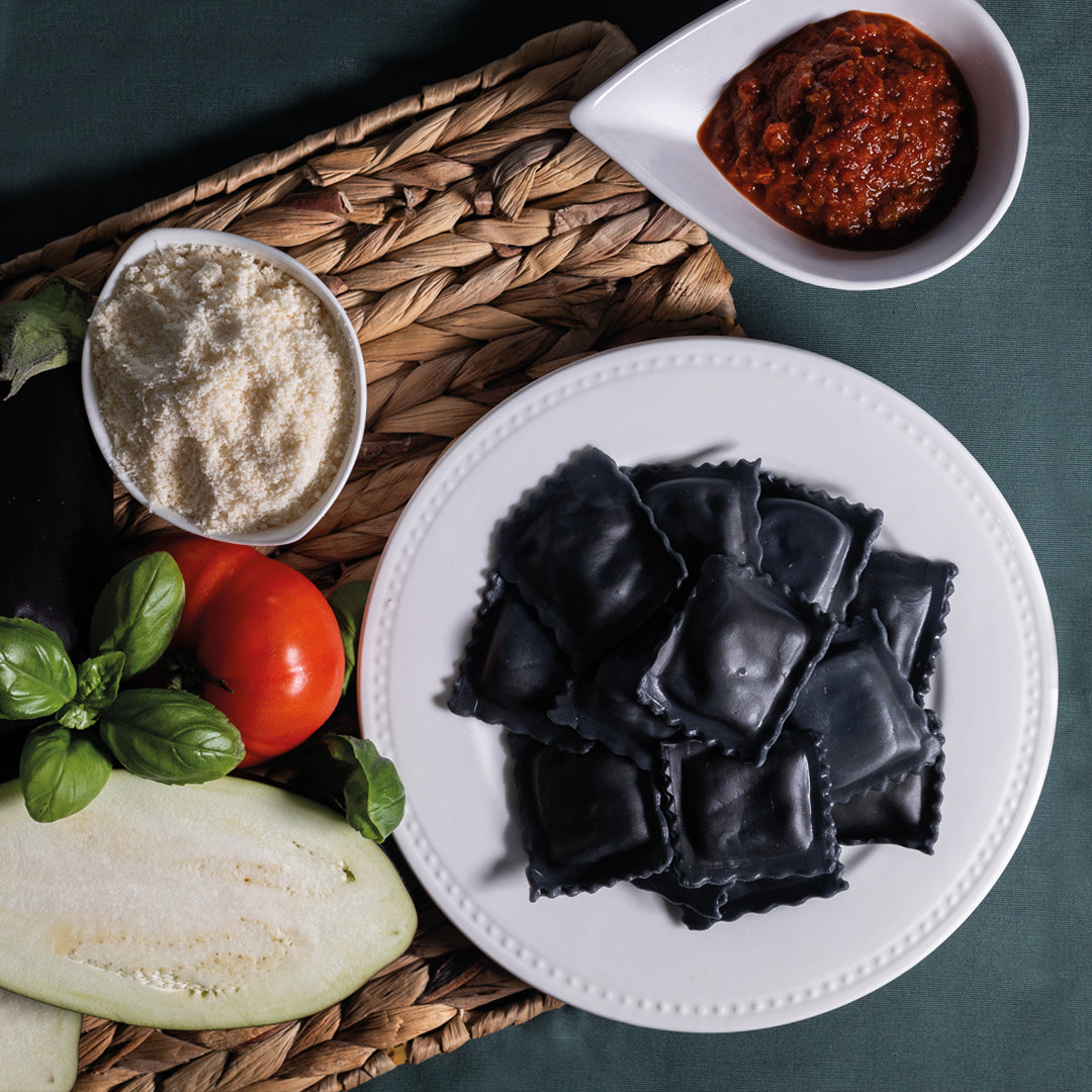Raviolis aubergines parmeggiana, compotée de tomates